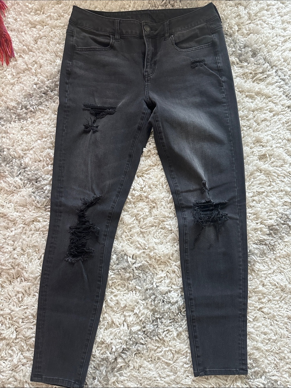 American Eagle Black Distressed Skinny Jeans size 8